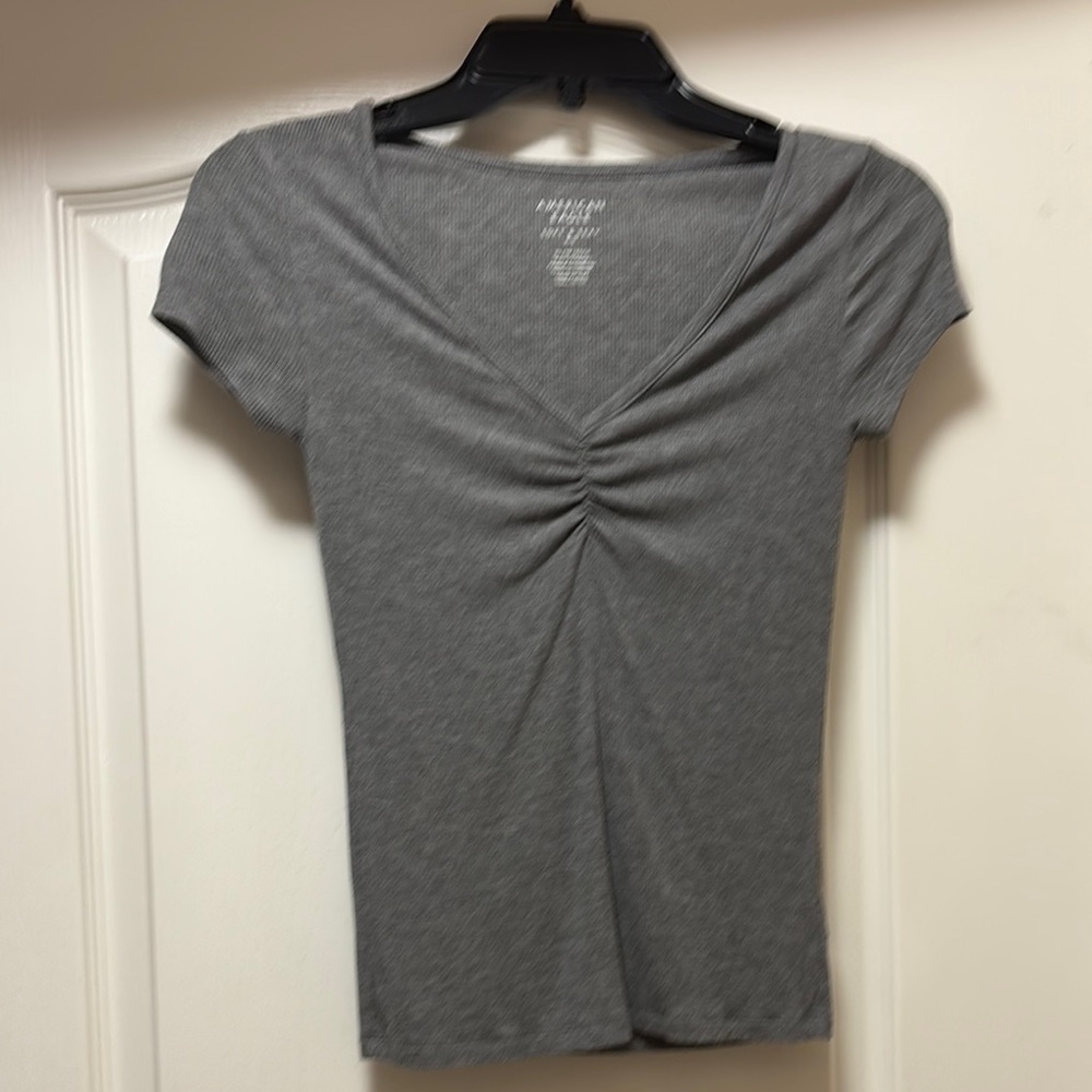 American Eagle Outfitters Gray Ruched Fitted Blouse